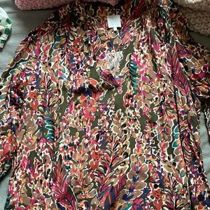 3/4 inch sleeve floral shirt
